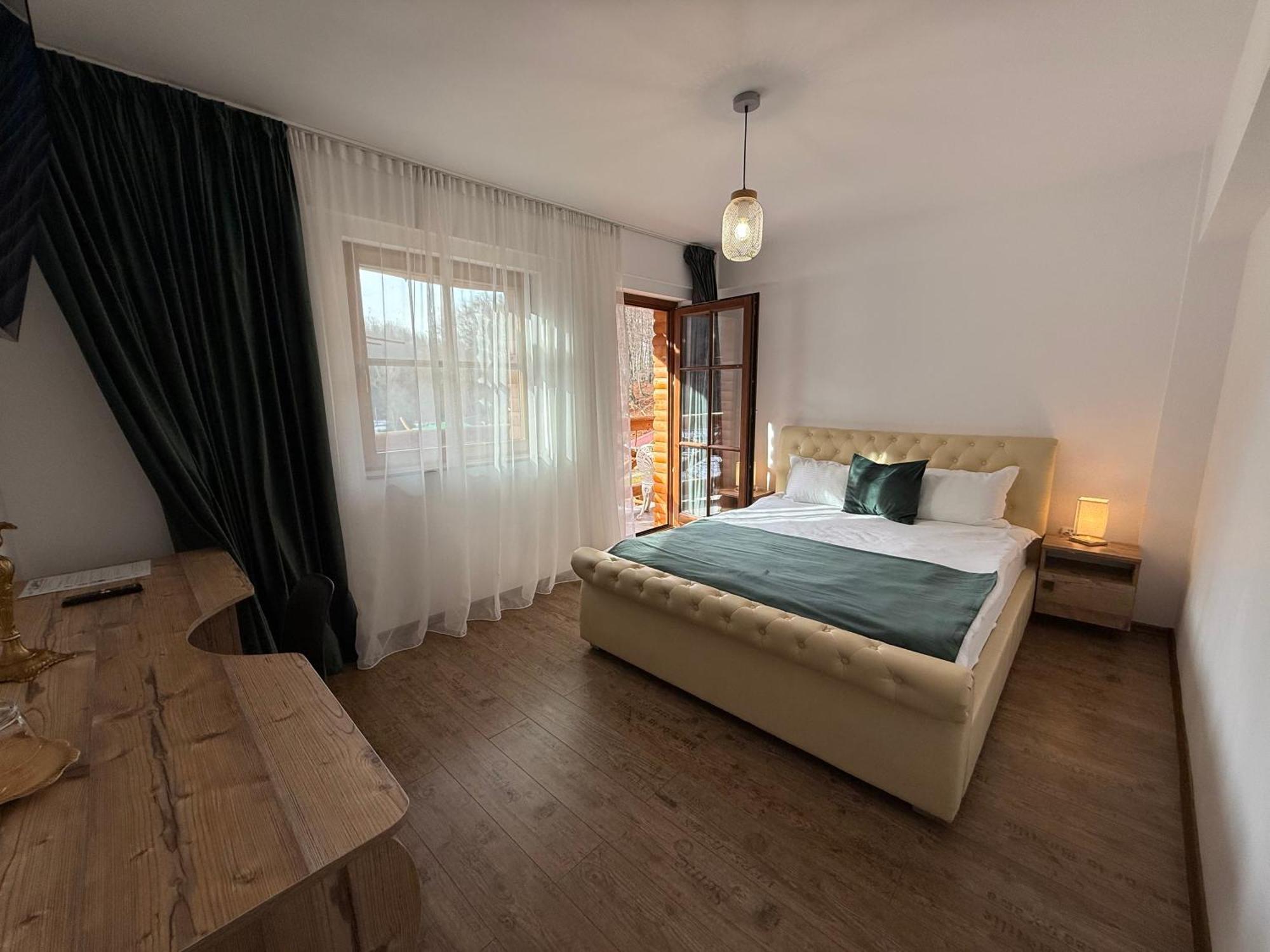Conacul Radacinilor Hotel Petrosani Luaran gambar