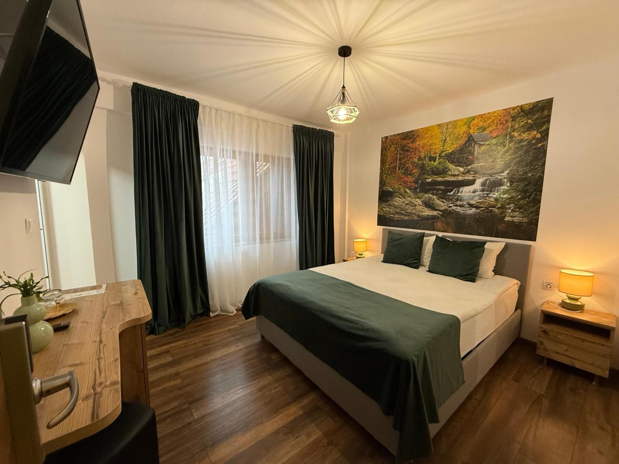 Conacul Radacinilor Hotel Petrosani Luaran gambar