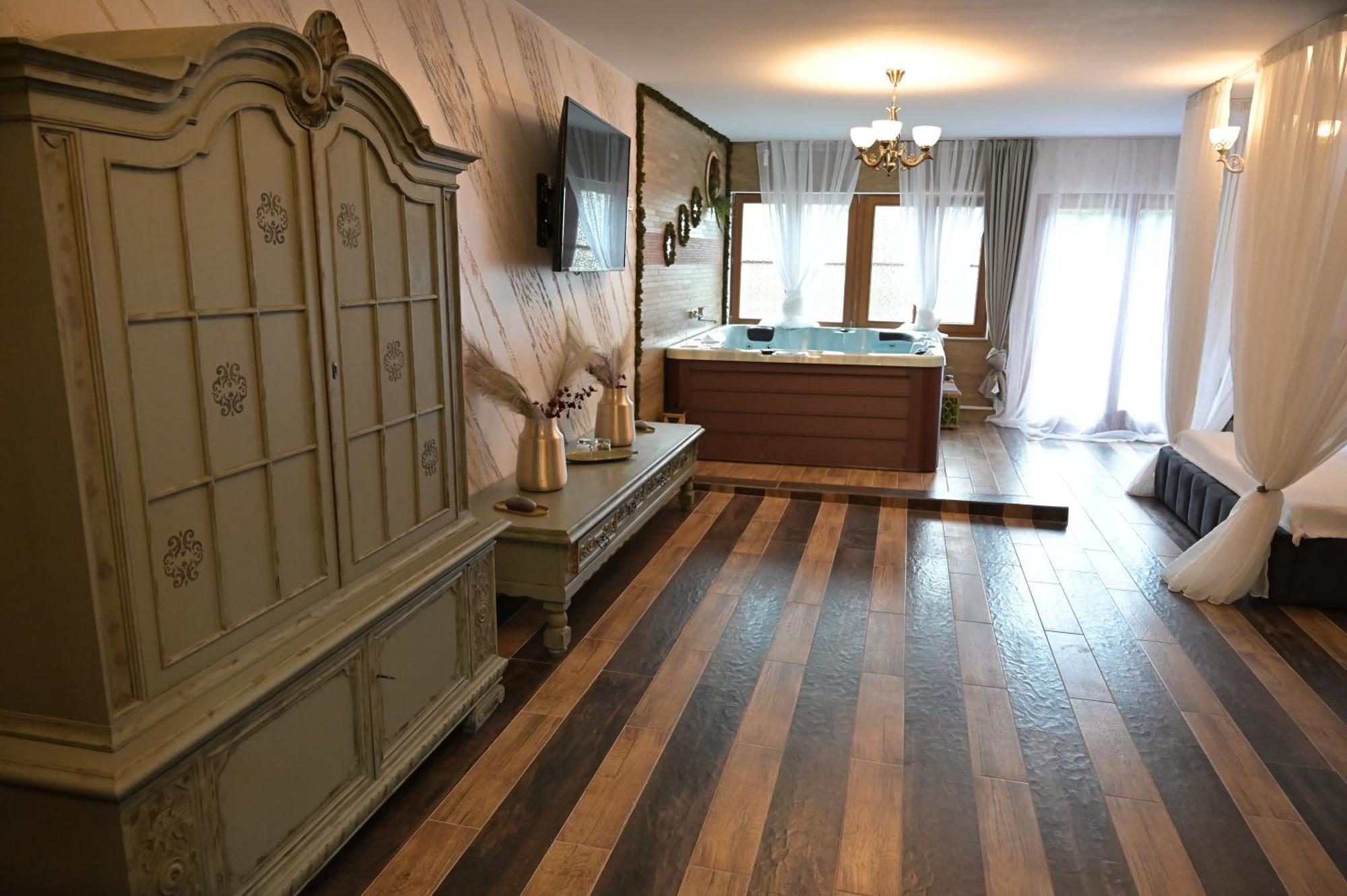 Conacul Radacinilor Hotel Petrosani Luaran gambar