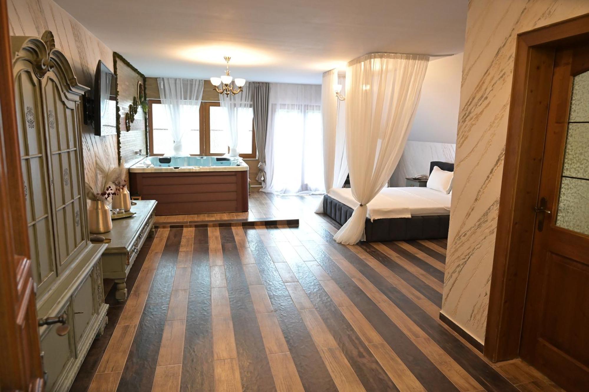 Conacul Radacinilor Hotel Petrosani Luaran gambar