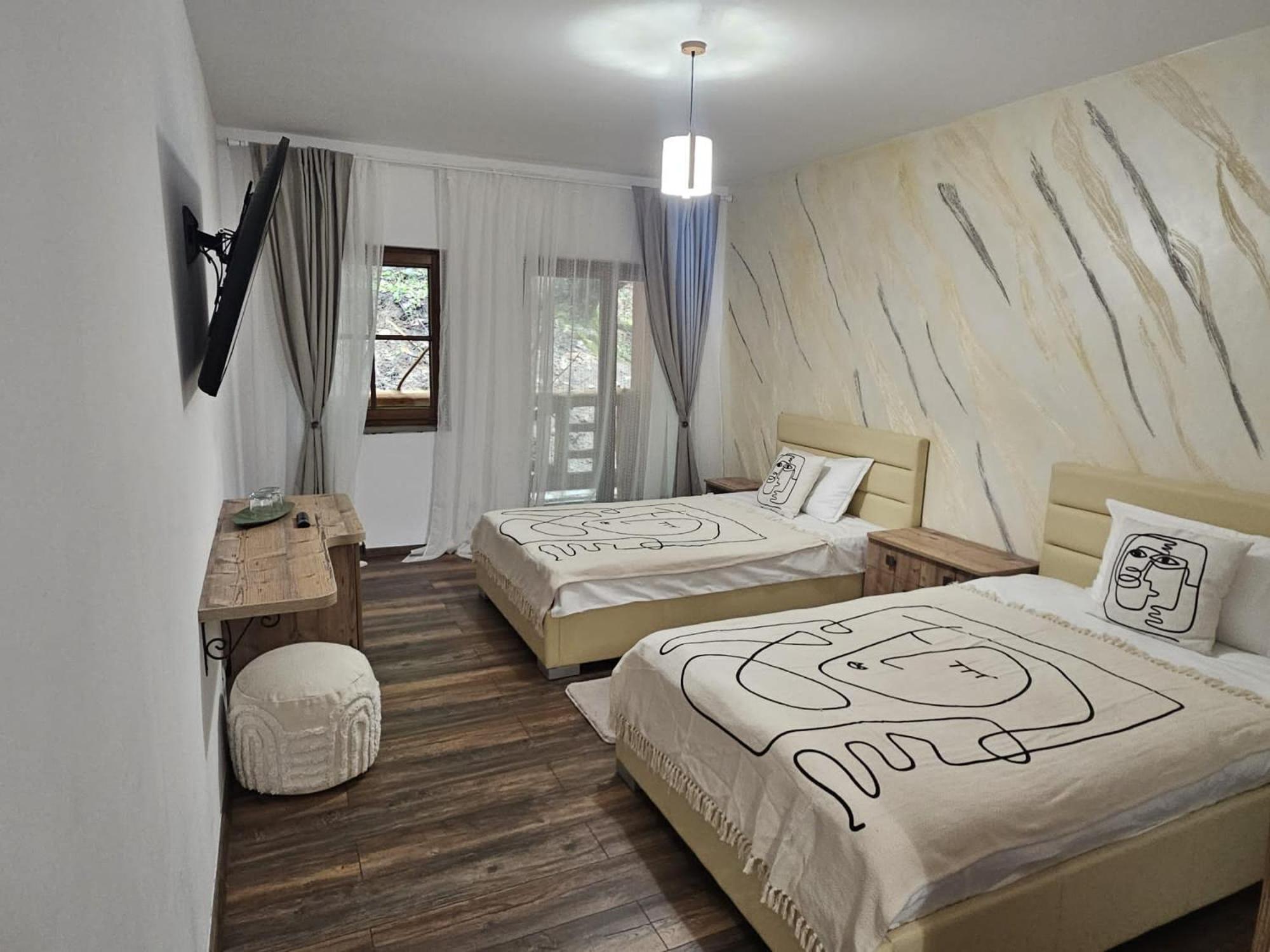 Conacul Radacinilor Hotel Petrosani Luaran gambar